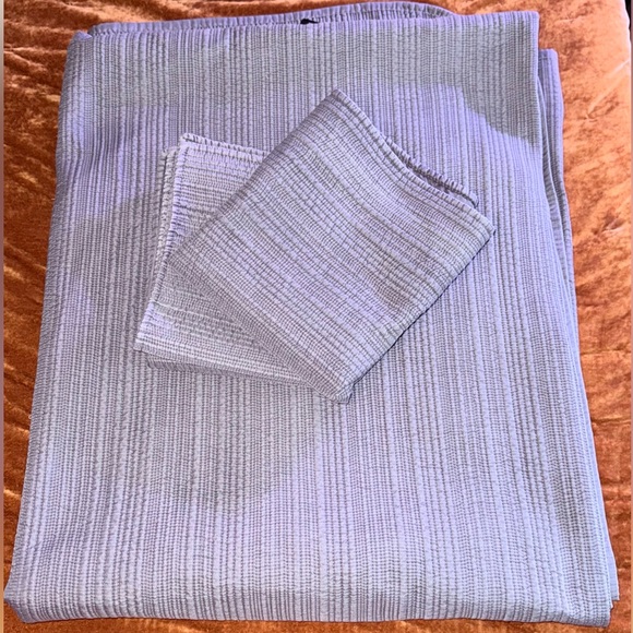 Jennifer Adams 3piece quilt set - King - Picture 5 of 6